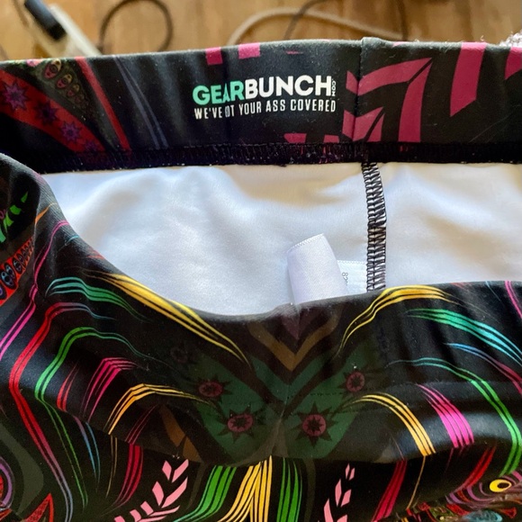 GearBunch athletic leggings, Skulls, Mandala, sz Small, 34 ins. long, 2 pairs. - Picture 7 of 12